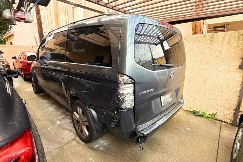 Mercedes Van Collision Repair Before 1